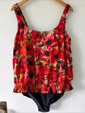 Women's NWOT Alia One Piece Bathing Suit